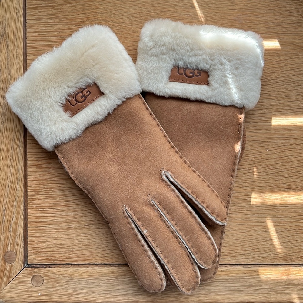 UGG gloves